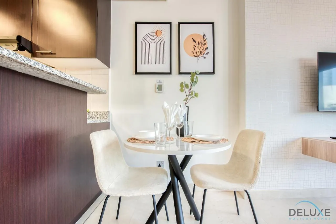 Unbeatable Rate Stylish 1Br With Balcony Near Metro By Deluxe Holiday Homes Dubai 0*,
